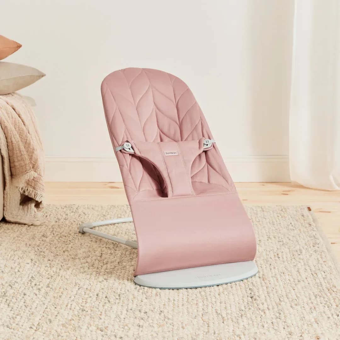 BabyBjörn Bliss Babysitter Vävd Bladmönstrad Quilt, Gammelrosa