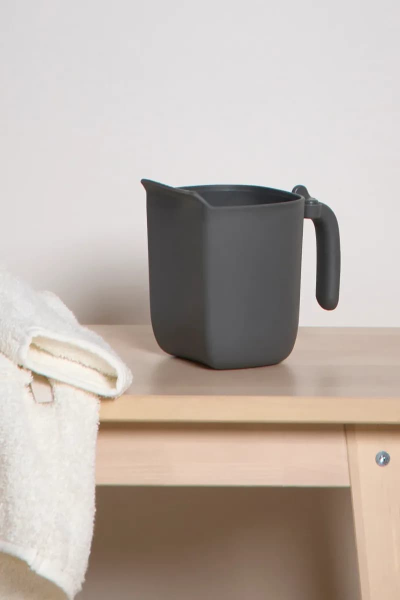 Beemoo CARE Assist Sköljkanna, Deep Grey