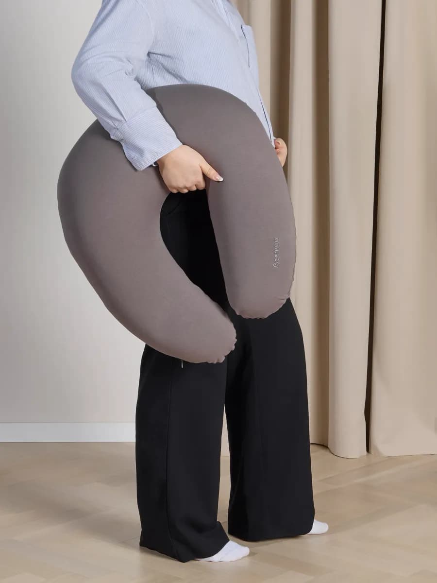 Beemoo CARE Snug Amningskudde, Gull Grey