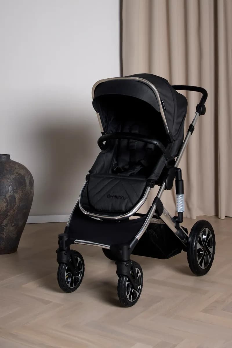 Beemoo Maxi 4, Black/Silver