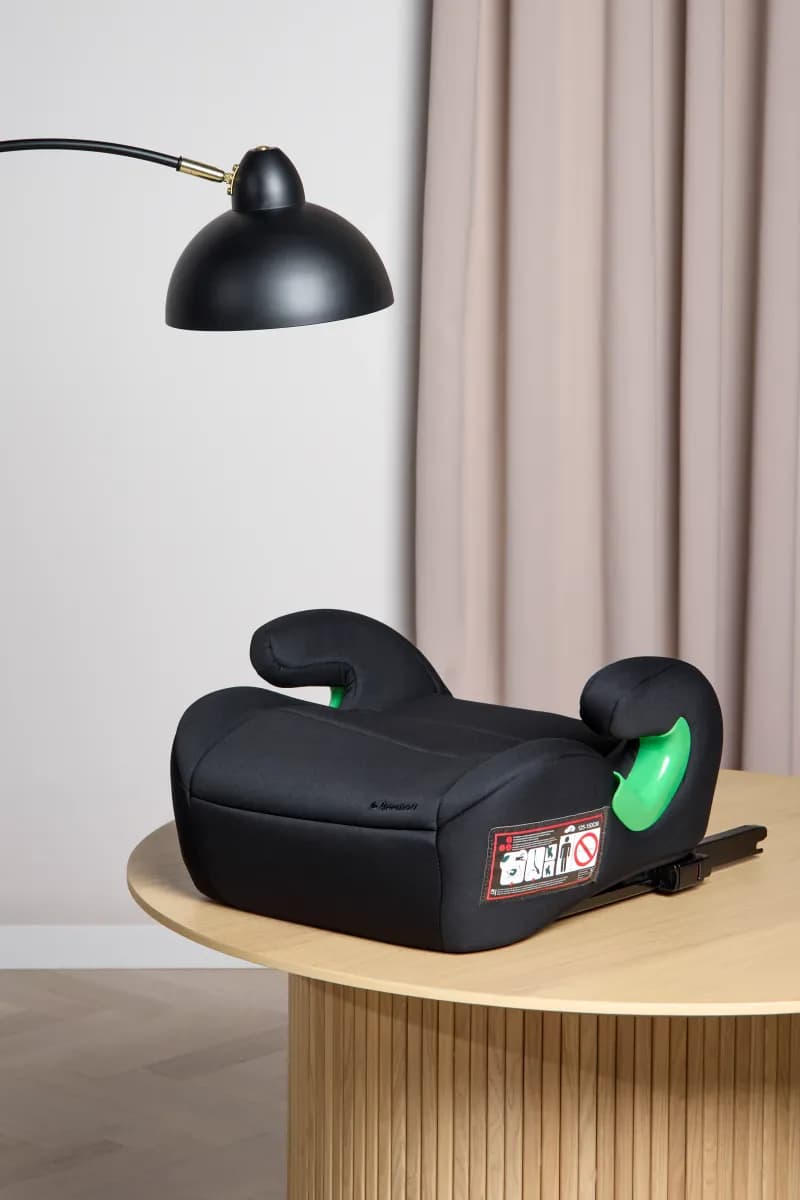 Beemoo Raise 2 i-Size Bälteskudde ISOFIX, Black Stone