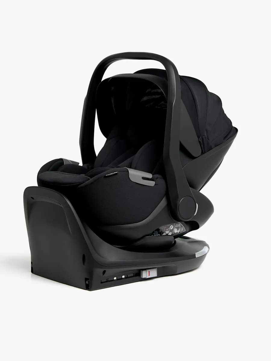 Beemoo Revolve i-Size Babyskydd inkl. Bas, Black Stone