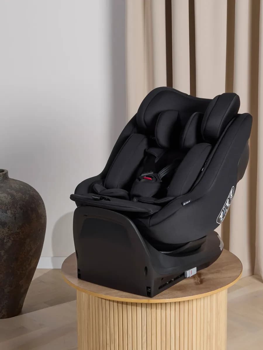 Beemoo Revolve i-Size Bilbarnstol inkl. Bas, Black Stone