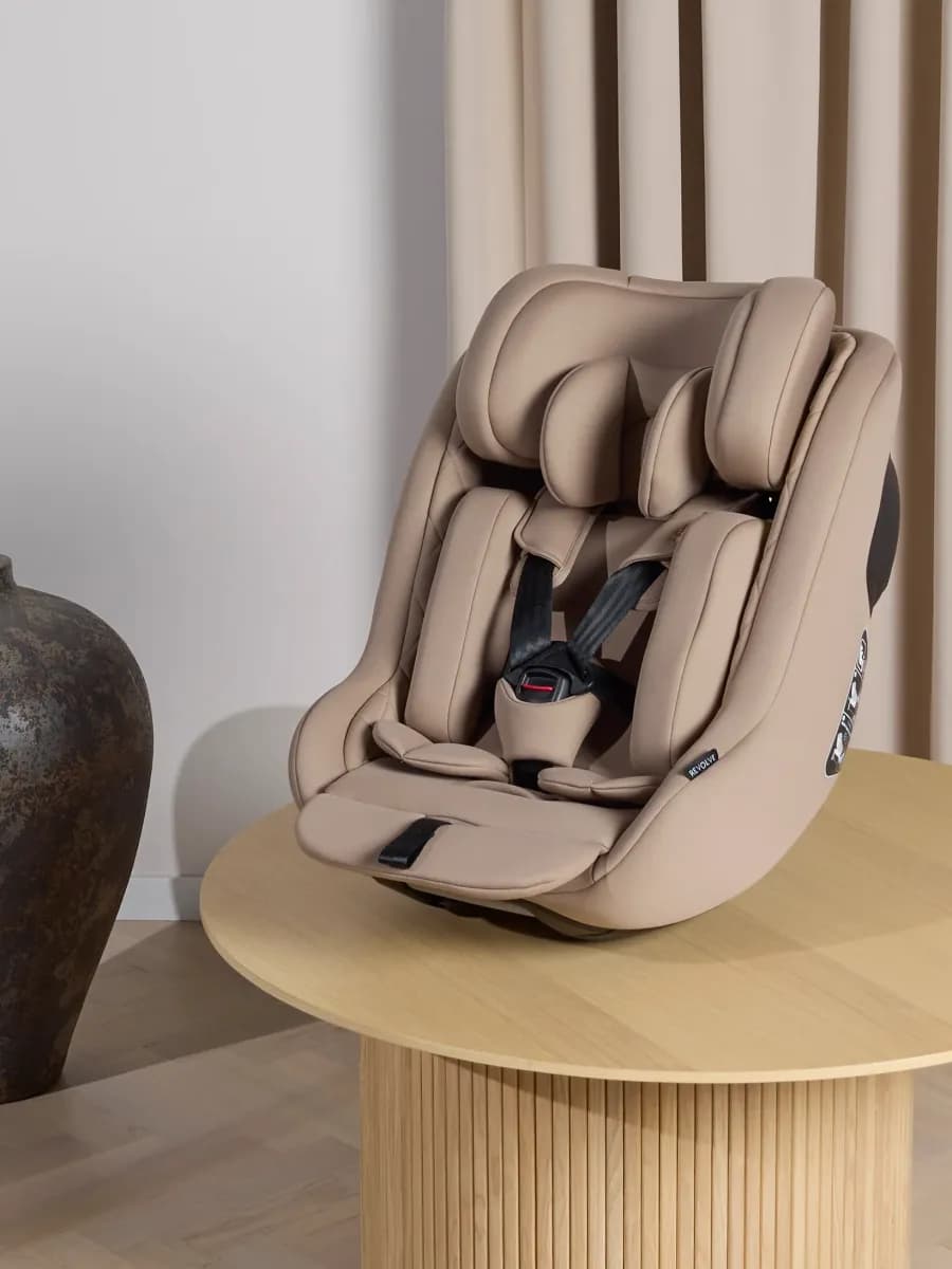 Beemoo Revolve i-Size Bilbarnstol, Taupe