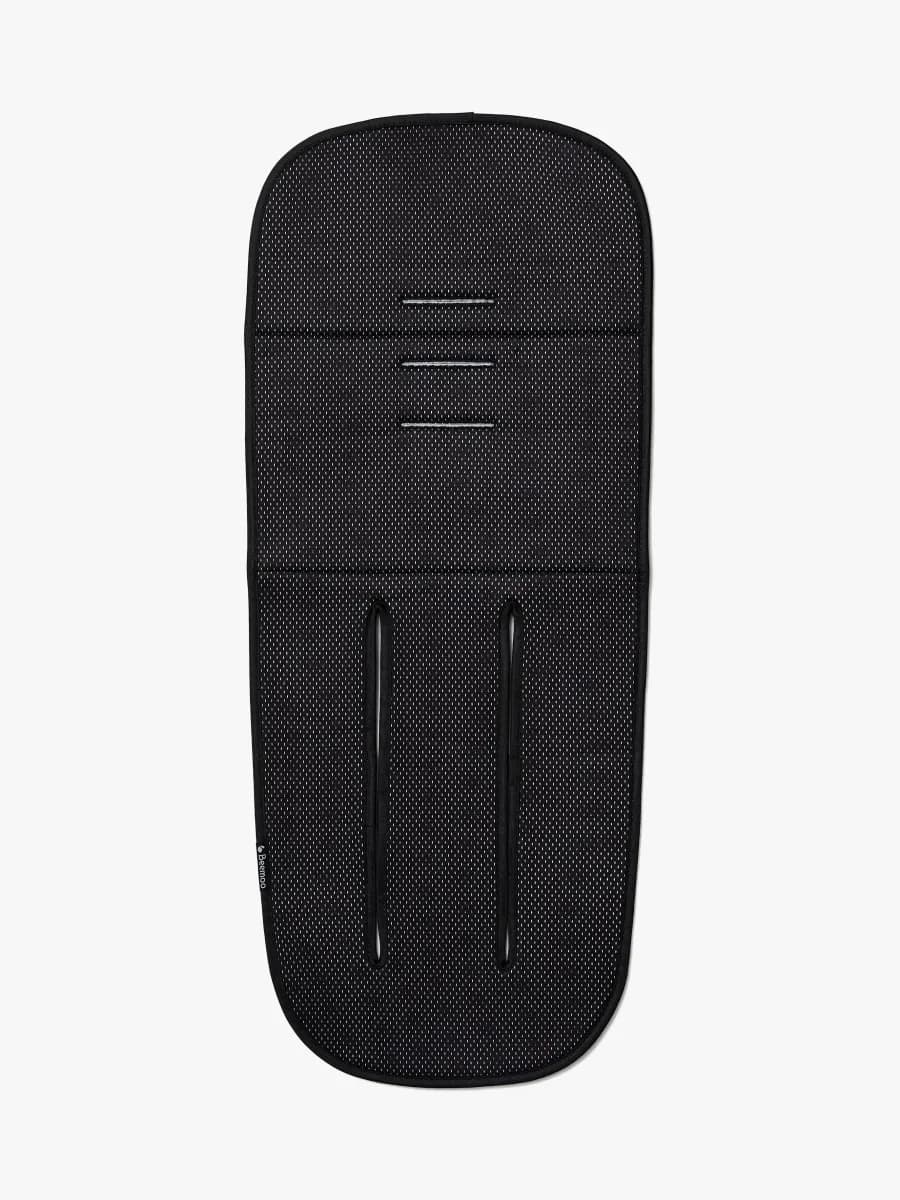 Beemoo Sittdyna, Black