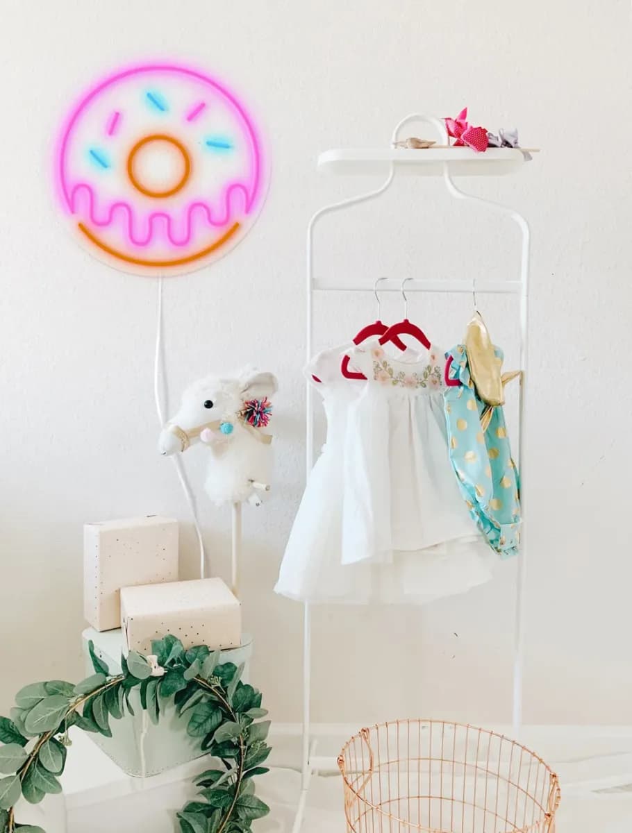 Candy Shock Neonlampa, Donut, Barnrum