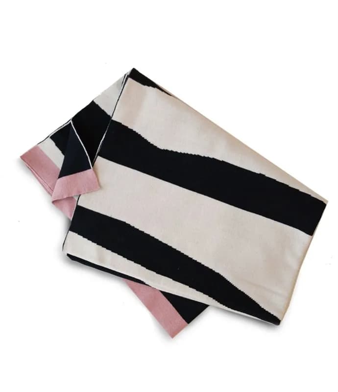 Elodie Details stickad filt Zebra Sunshine