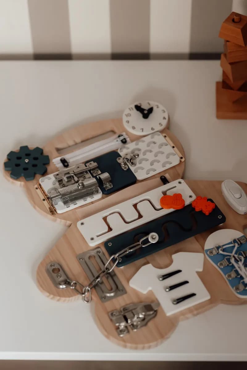 Hemmingsen Kids Mini Aktivitetstavla med Whiteboard