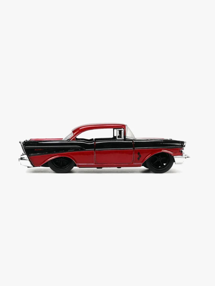Jada Toys DC Comics Bil med Figur Harley Quinn &  1957 Chevy Bel Air 1:32