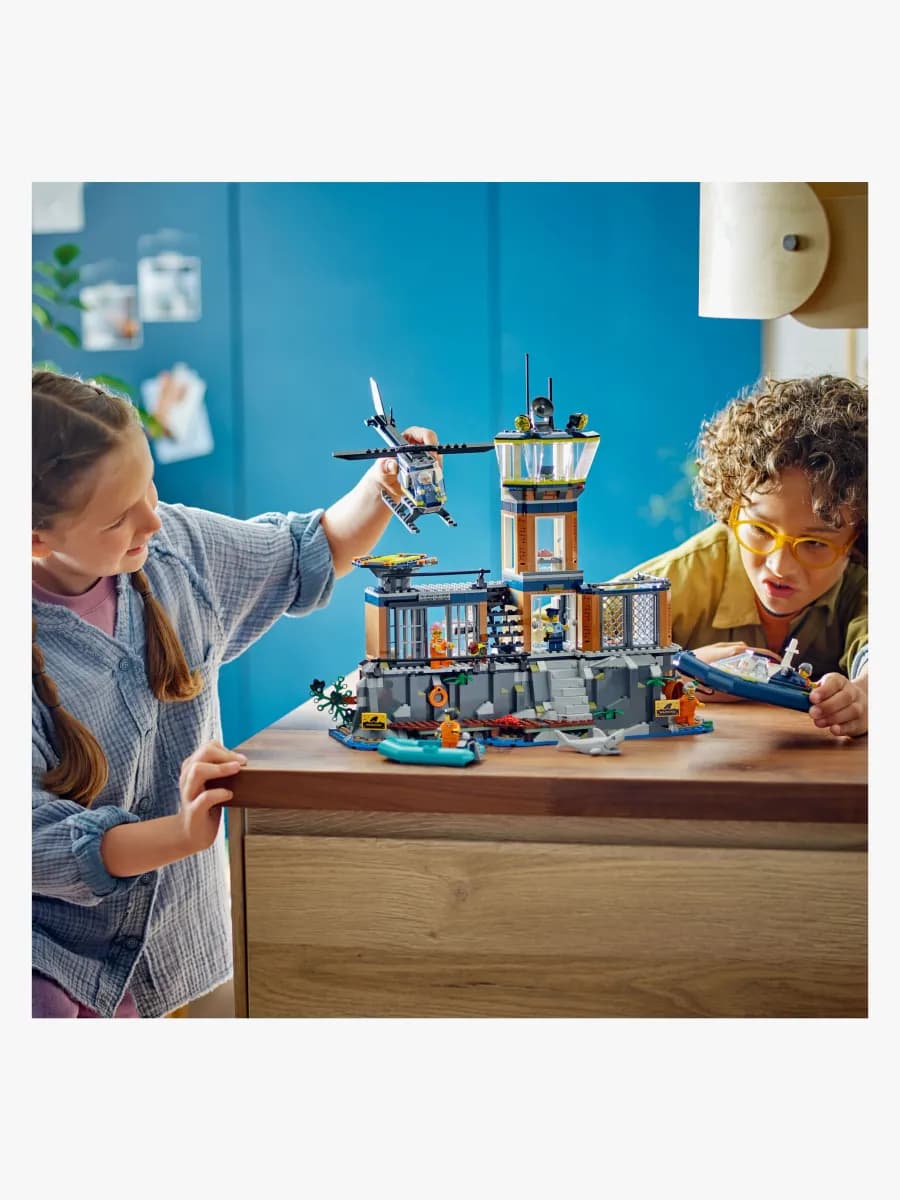LEGO City 60419 Polisens fängelseö