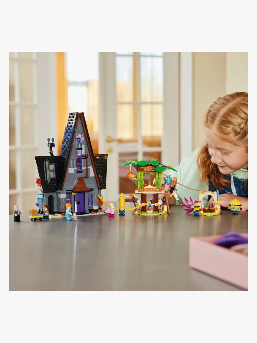 LEGO Despicable Me 75583 Minionernas och Grus familjehem