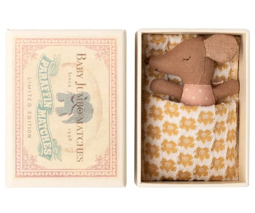 Maileg Sleepy wakey babymus i tändsticksask (Rose)