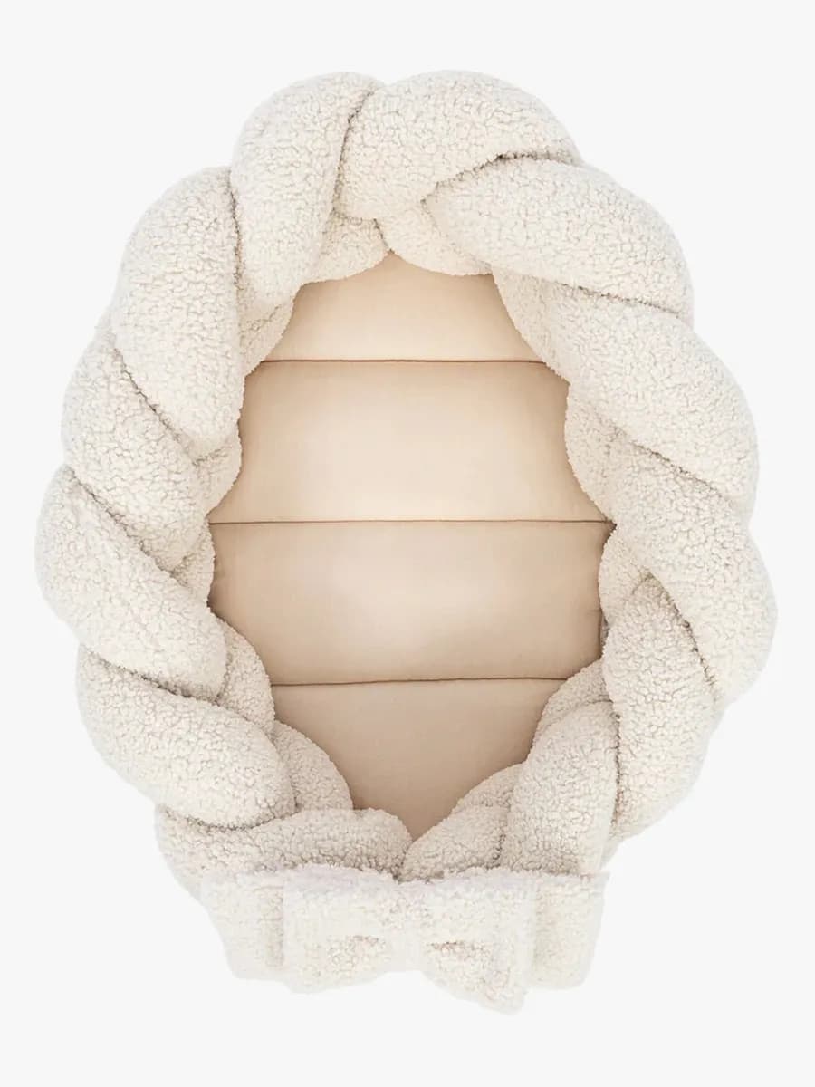 MeowBaby Bearly Babynest med Flätat Skydd, Cream