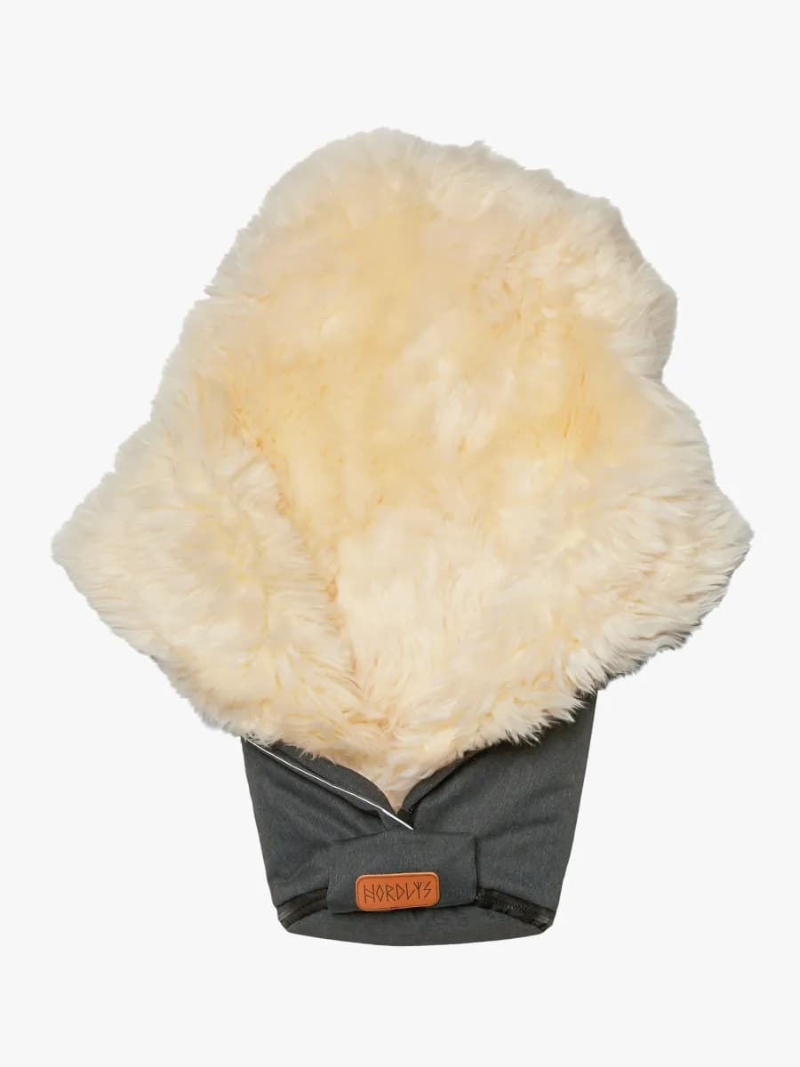 Nordlys Idun Mini Lammskinnsåkpåse, Grey/Natural