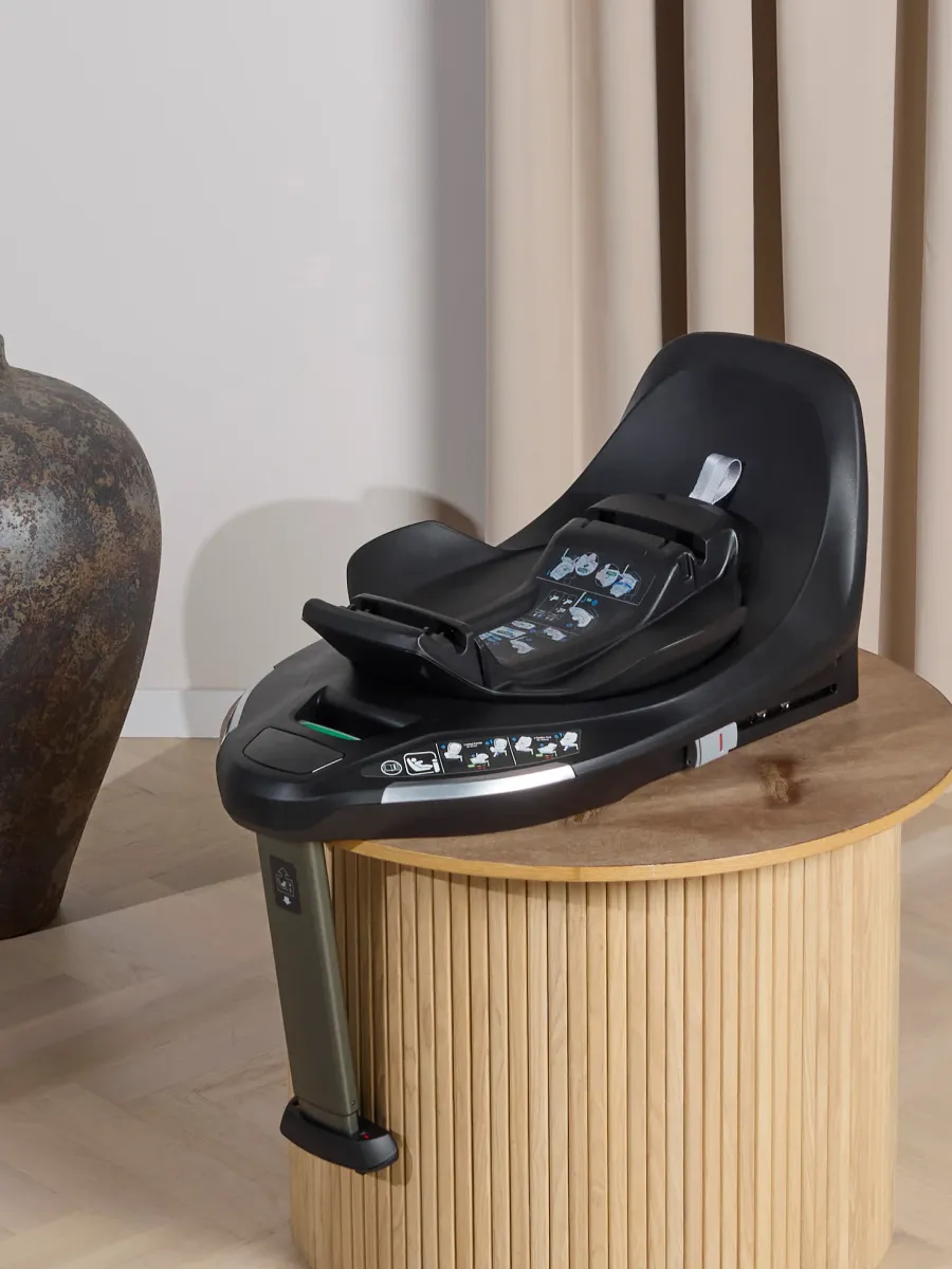 Beemoo Revolve i-Size Bas, Svart