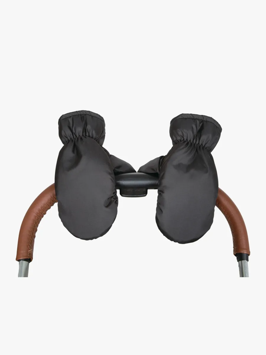 Beemoo Vagnvantar, Black