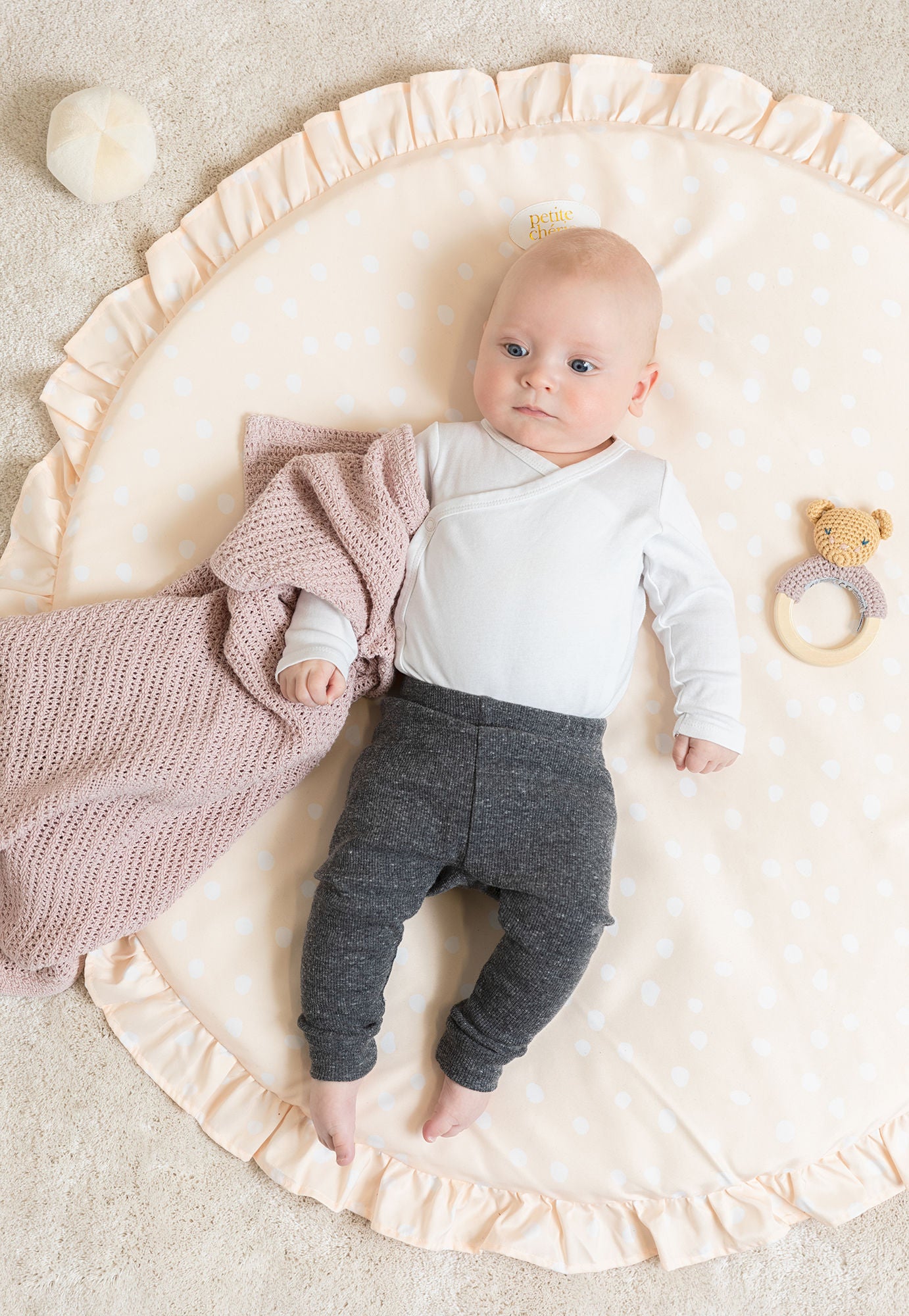 Petite Chérie Lekmatta Rund med Volang 80|Créme de Pêche